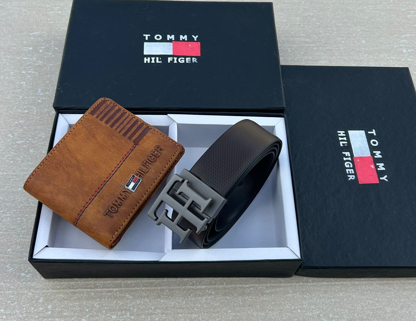 TOMMY HILFIGER BELT AND WALLET BUCKLE PREMIUM QUALITY COMBO